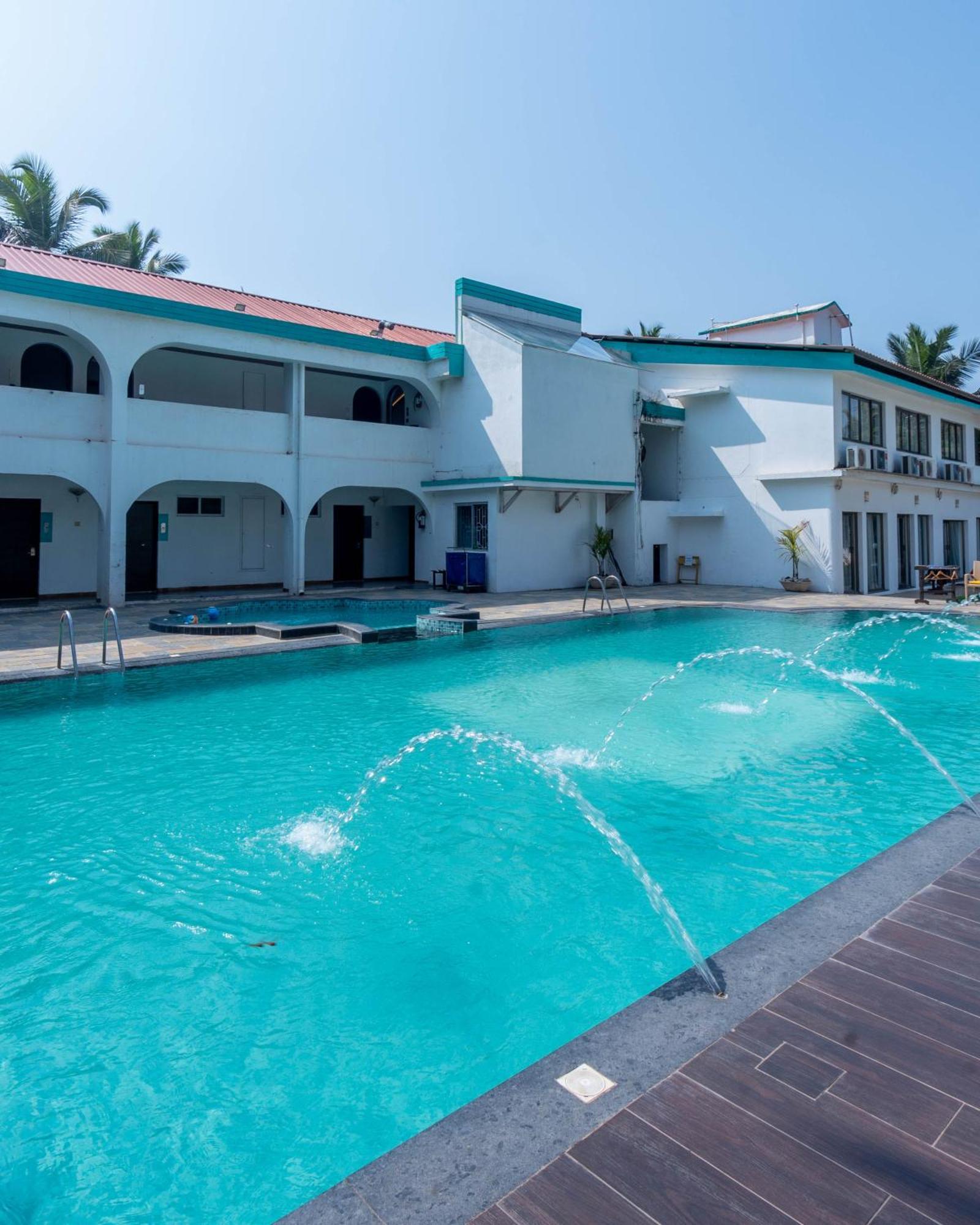 Longuinhos Beach Resort Colva Exterior foto